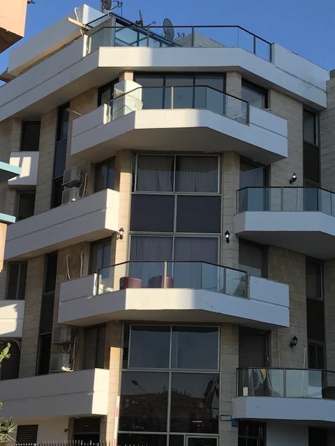 Studio & Apartments On The Beach By Aspentlv Тель-Авів Екстер'єр фото
